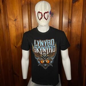 LYNYRD SKYNYRD M Southern Rock Eagle Snake Guitars Black Graphic Band Tee